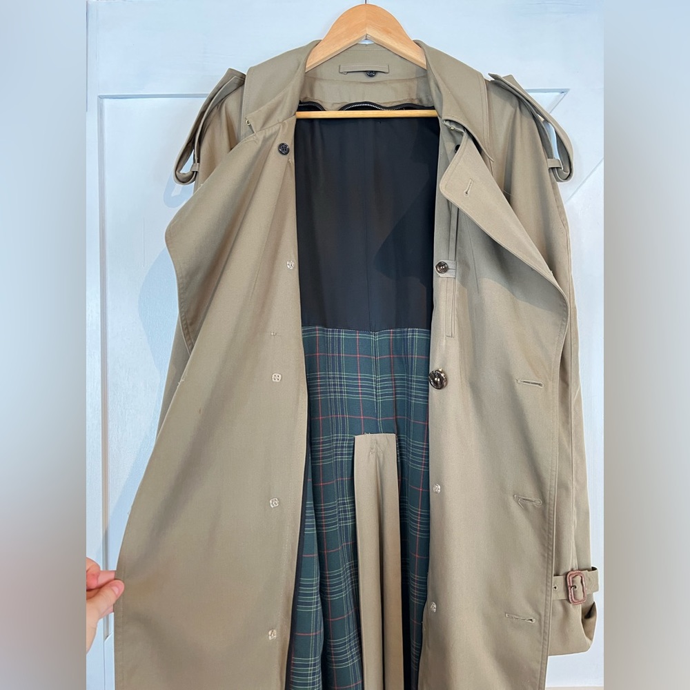 Harry Rosen Mens Trench with Belt - Picture 3 of 5